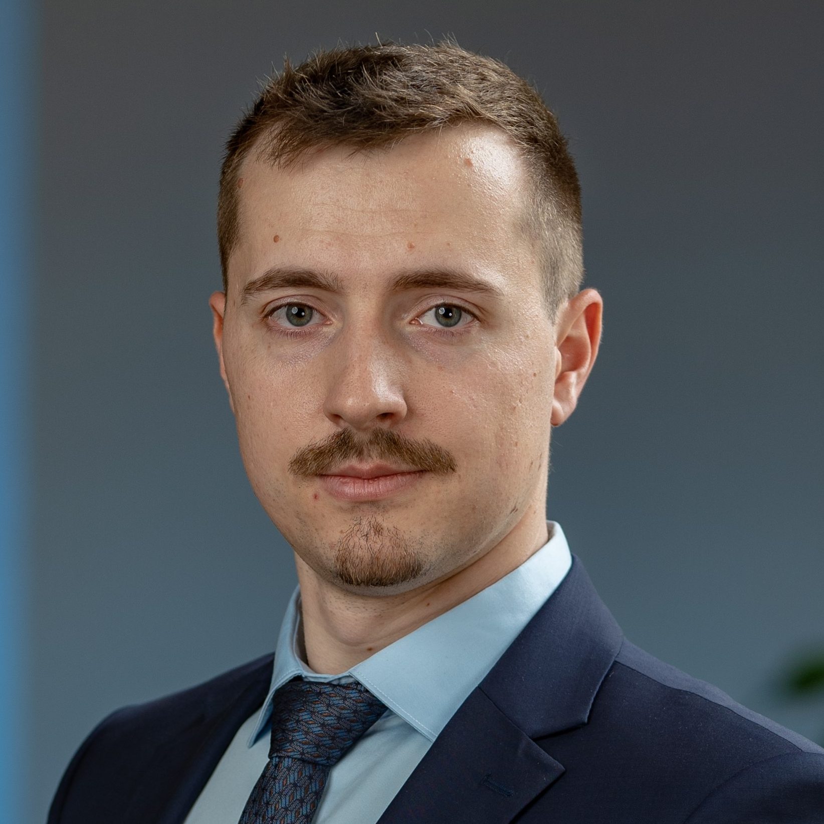 <!-- Author Start -->Aleksa Radulovic<!-- Author End -->