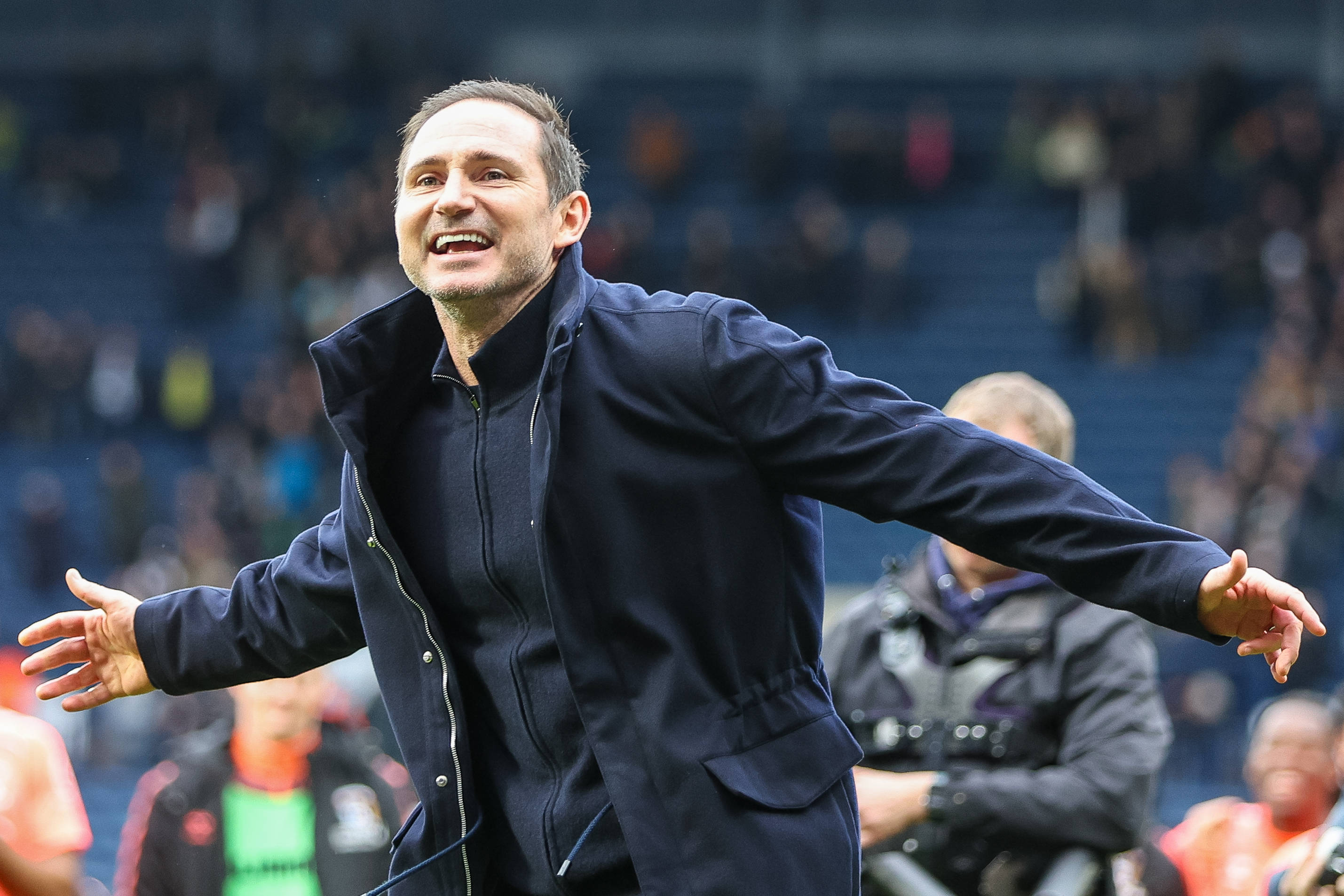 &ldquo;Great job&rdquo; &ndash; Ex-Super Eagles captain applauds Frank Lampard for Coventry promotion