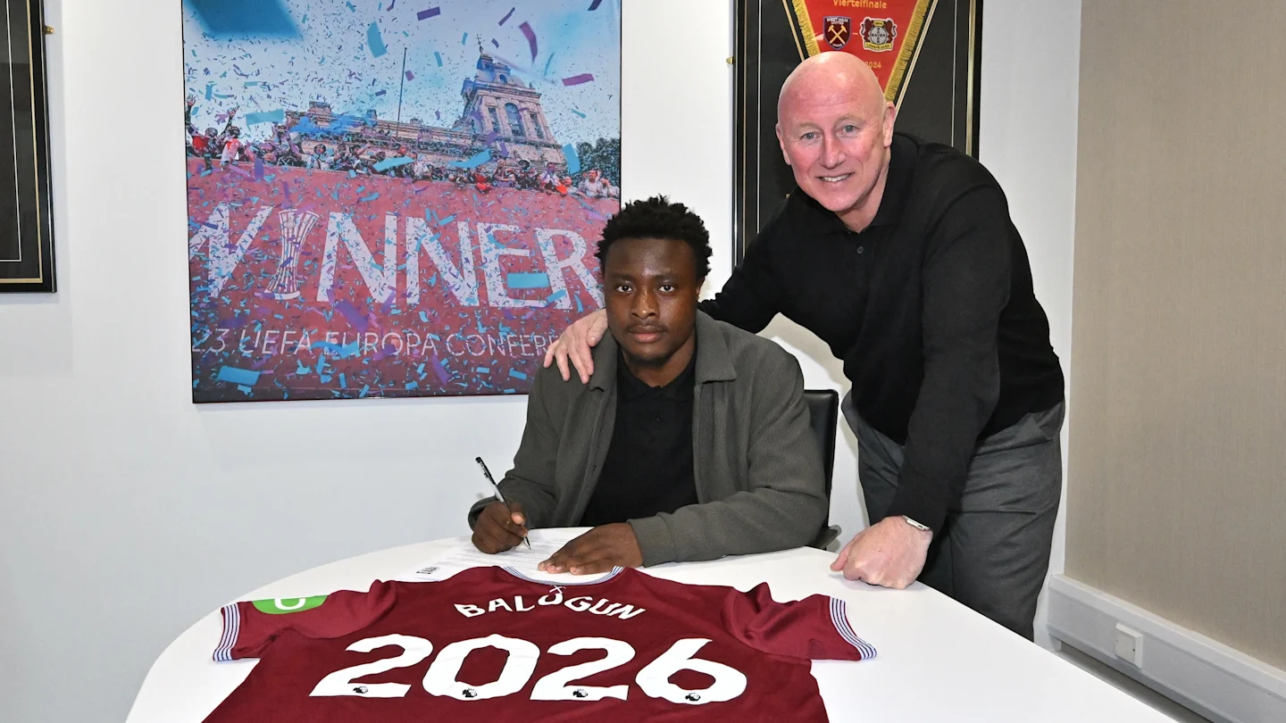 ‘It was difficult’ – Nigerian forward signs for West Ham after Man United spell