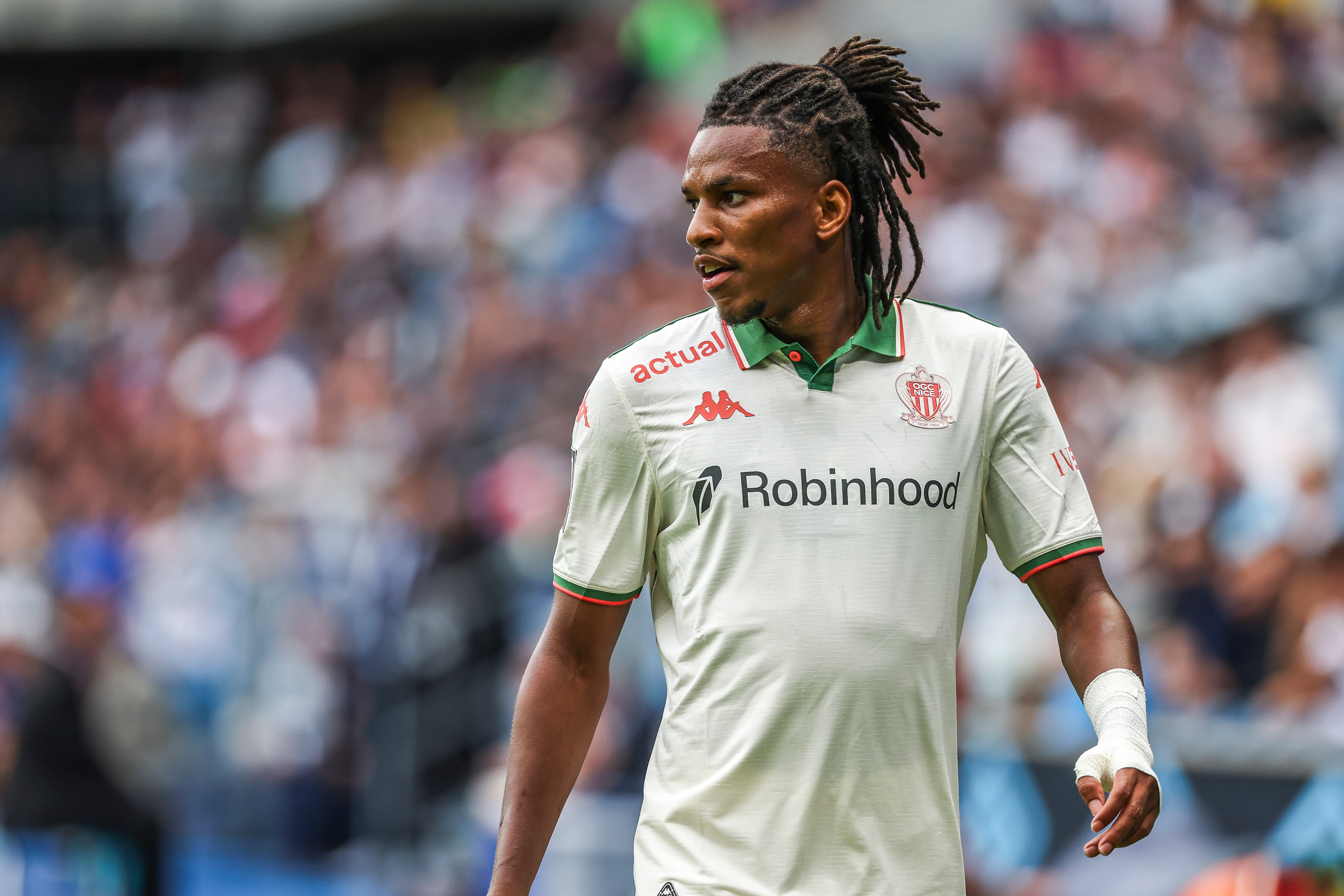 Nice : la grosse mise au point d&rsquo;Hicham Boudaoui sur son altercation avec Elye Wahi