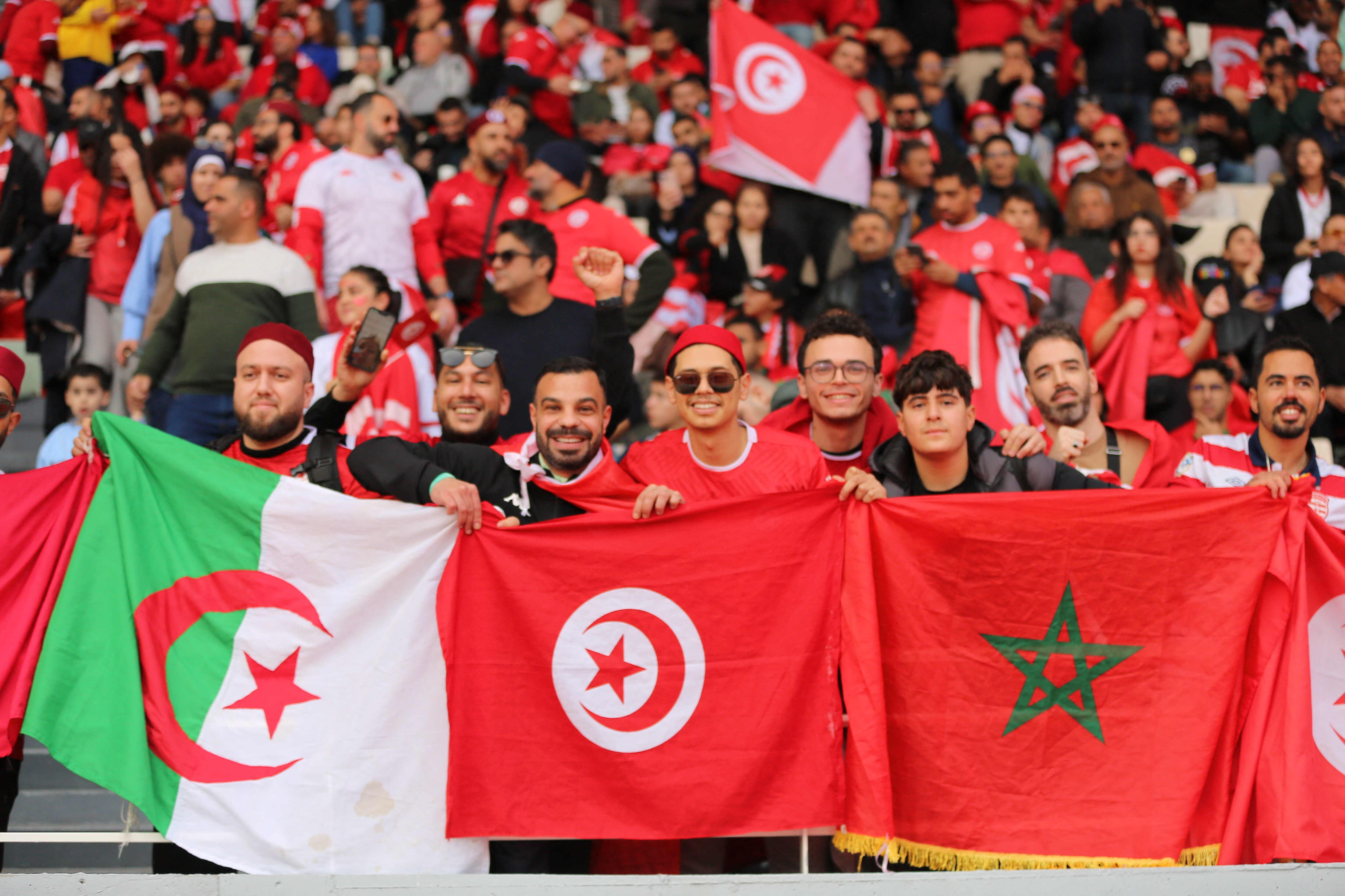 Co&eacute;quipier de Bennacer, Ayoub Makhfaoui dribble l&rsquo;Alg&eacute;rie et le Maroc et choisit la Tunisie